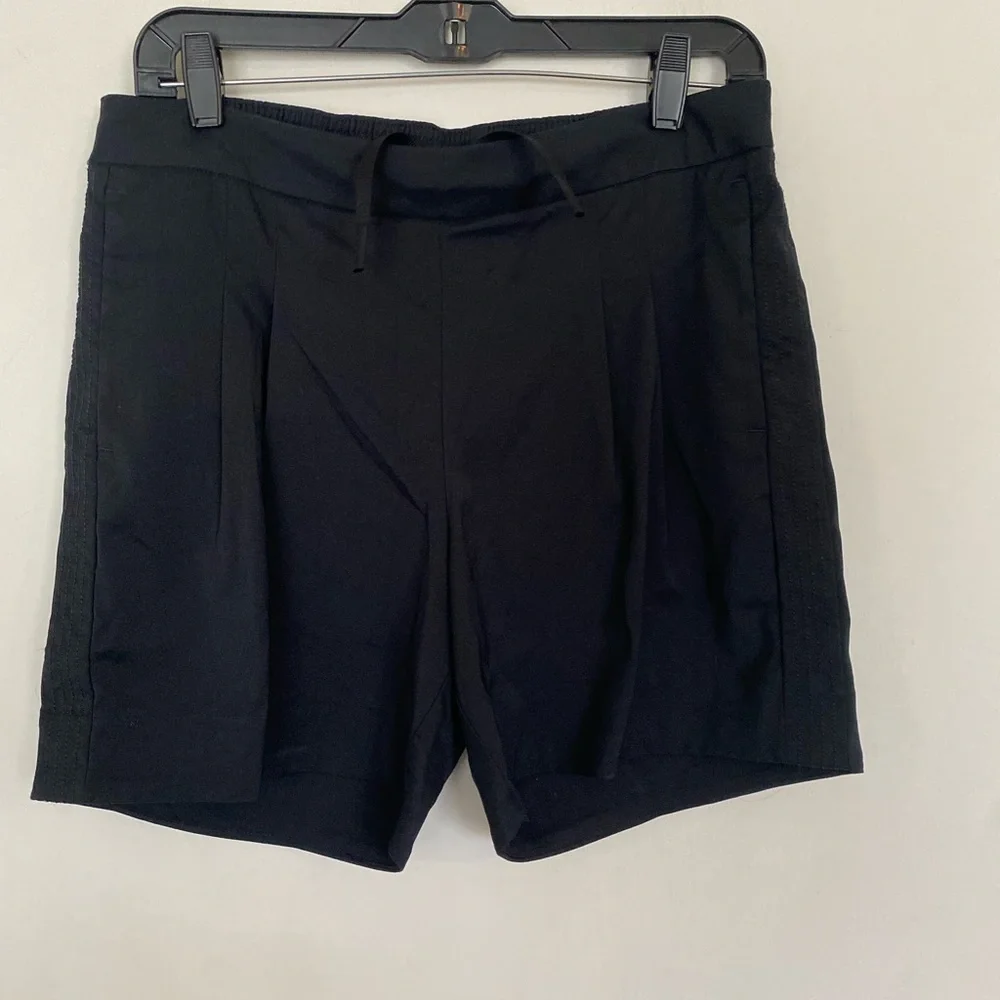 Nike ladies, small pro golf shorts DRI-FIT